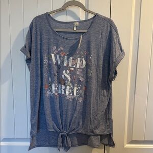 Cato Blue Graphic Short Sleeve Top